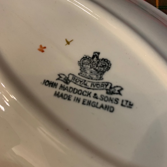 Vintage Royal Ivory plate. - Picture 3 of 4